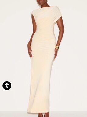 Elegant Cream One-Shoulder Evening Gown